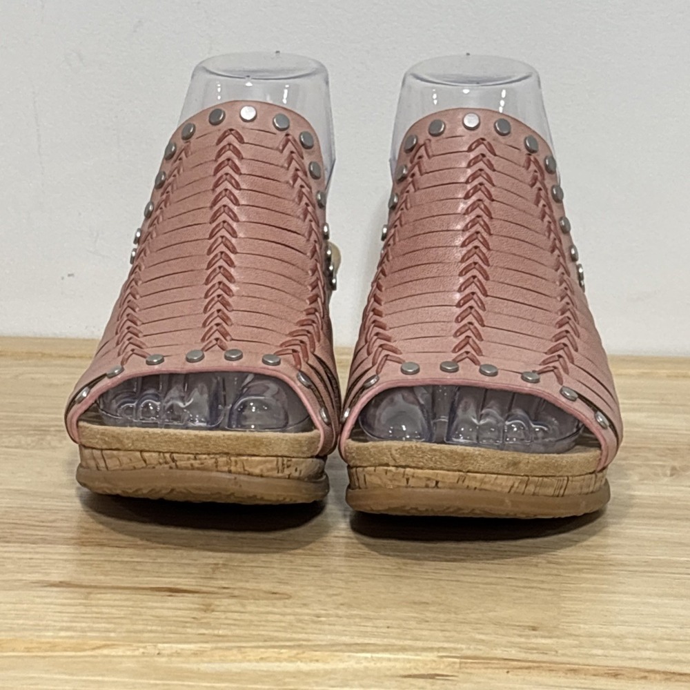 BareTraps Light Pink Silver Studded Strappy Fritsy Cork Wedge Sandals 8 M - Picture 3 of 9